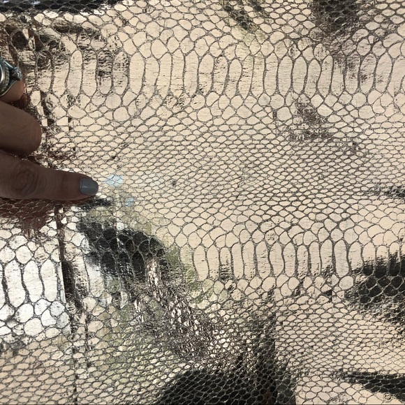 🤩HOST PICK🤩 Kate Spade rose gold tote!!! - Picture 6 of 16